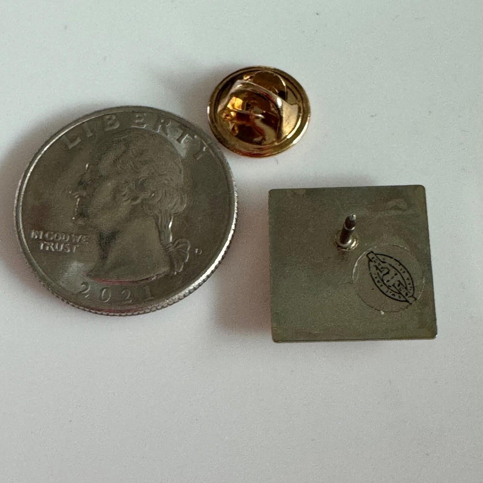Vintage AYMESA Ecuador Car Manufacturer Logo Lapel Pin Automóviles y Máquinas de